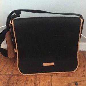 Dooney and Bourke Messenger bag